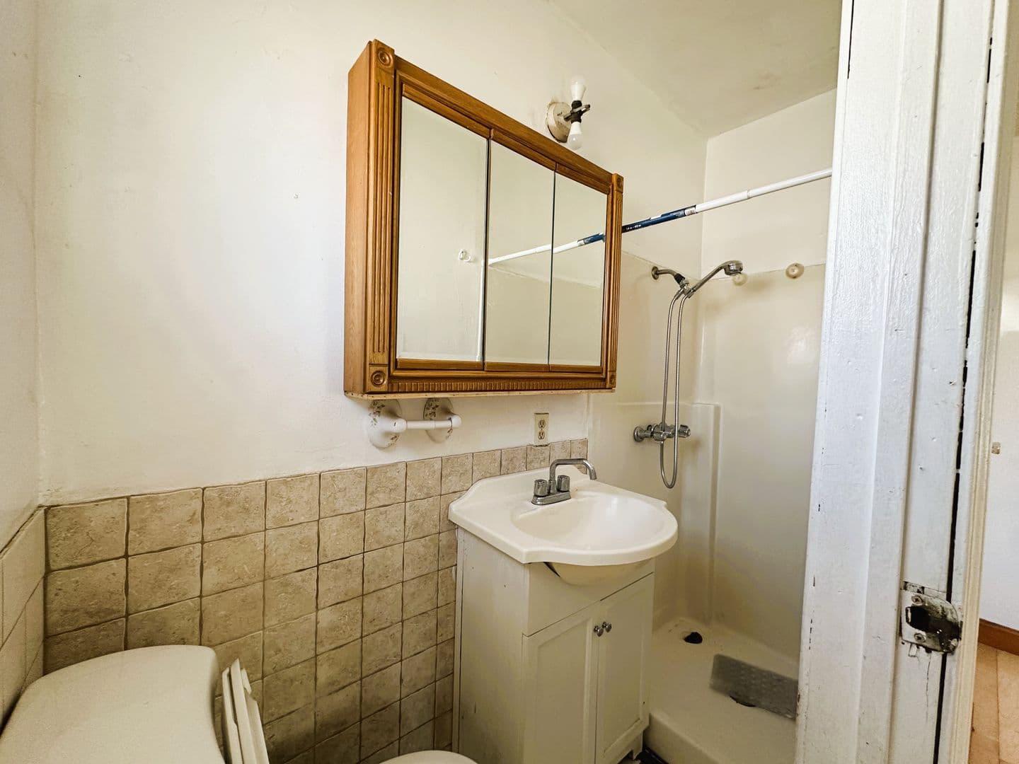 Sacramento House: 3221 44th St