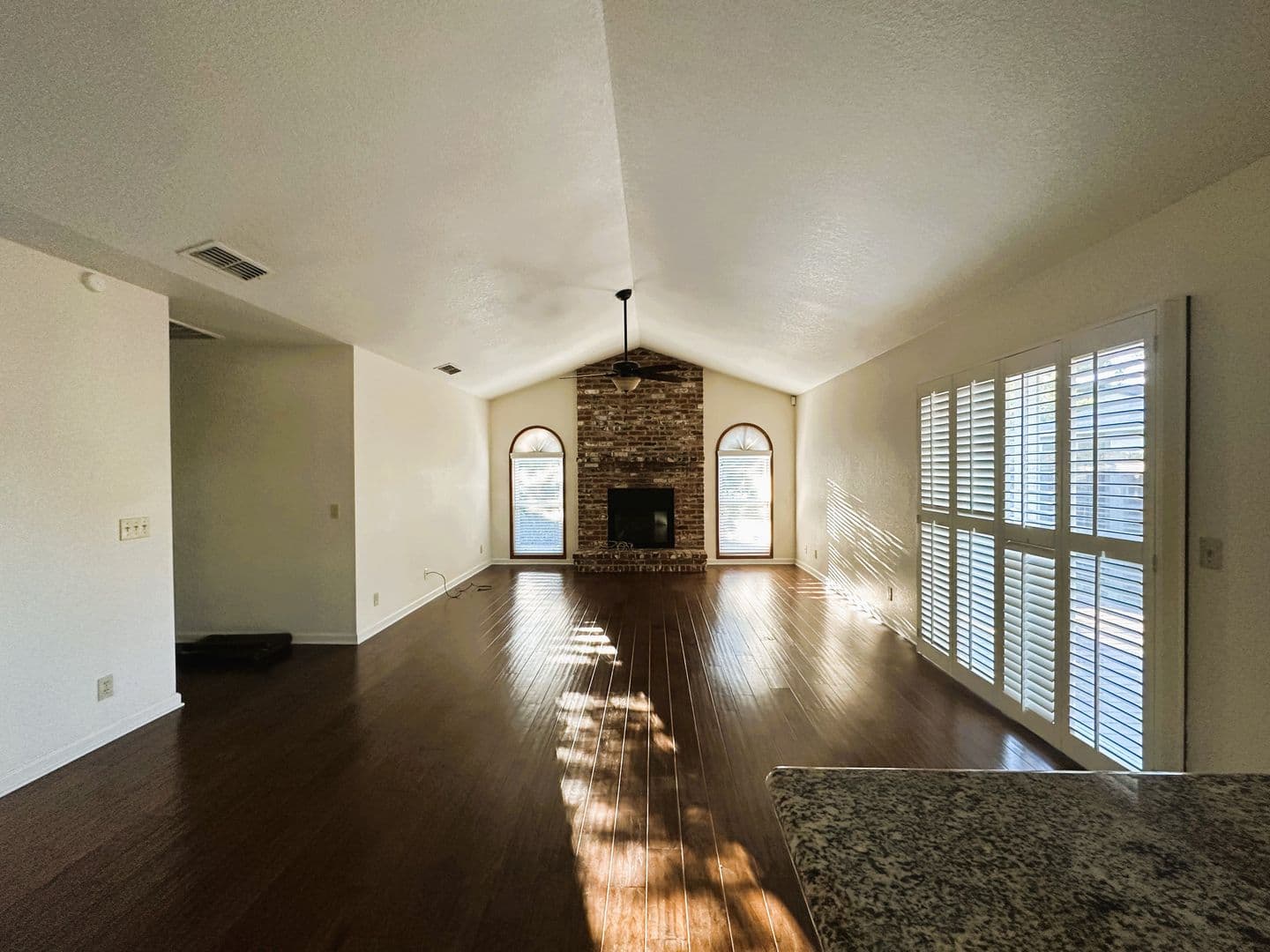 Sacramento House: 3429 Montclaire St