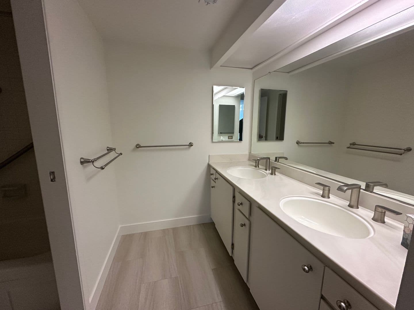Sacramento Apartment: 500 N St #1607