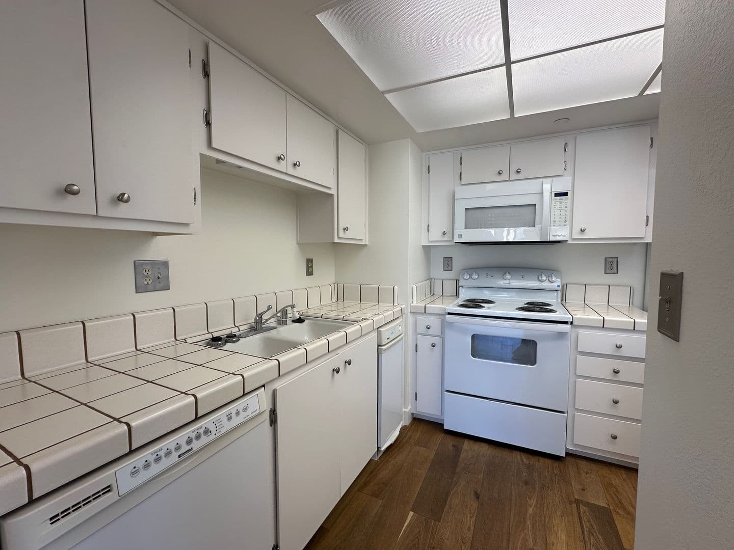 Sacramento Apartment: 500 N St #1607