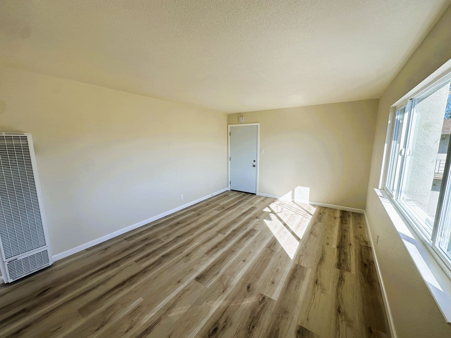 Vallejo Apartment: 510 Fairgrounds Drive
