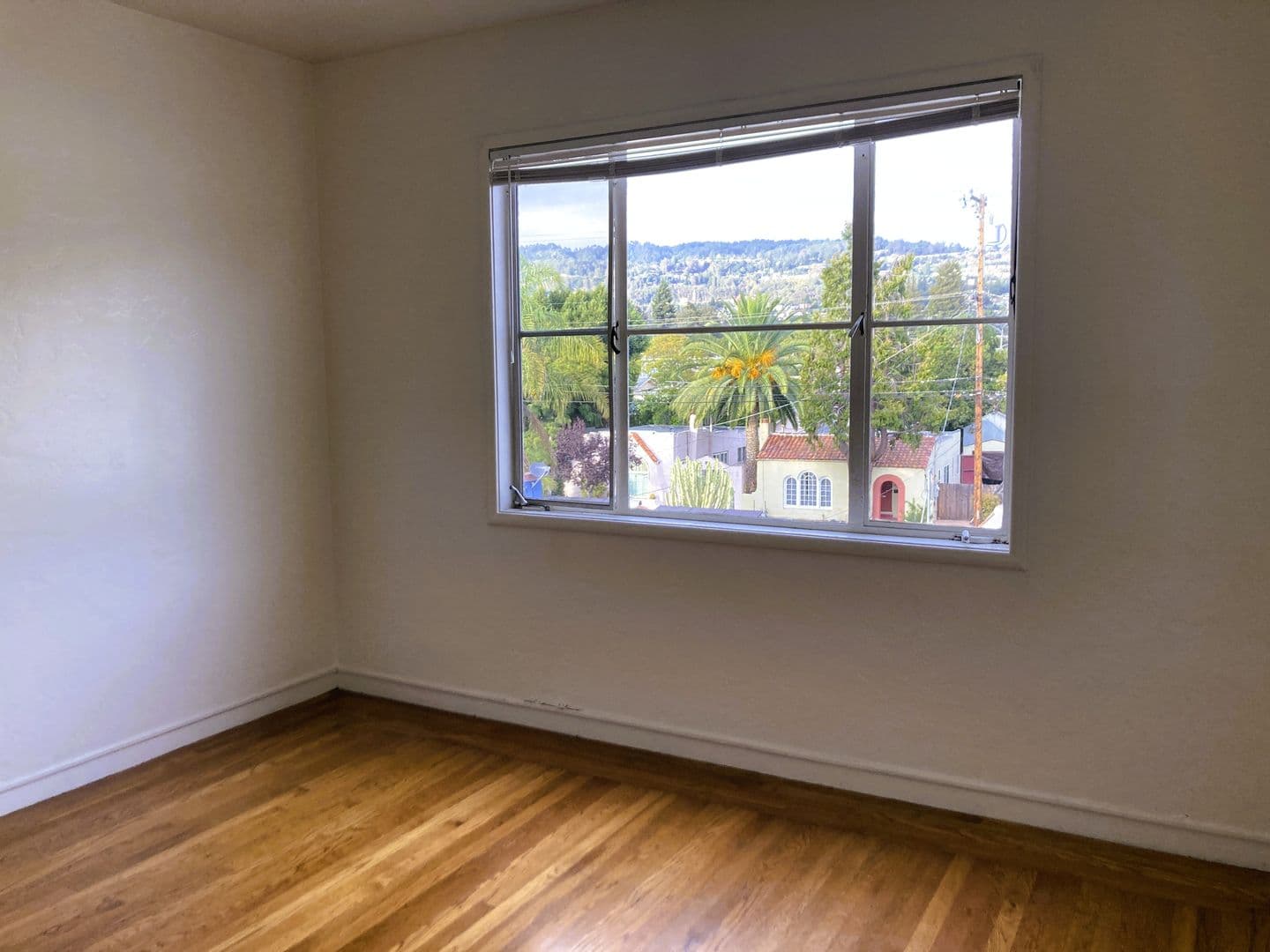 Oakland Apartment: 3105 High St