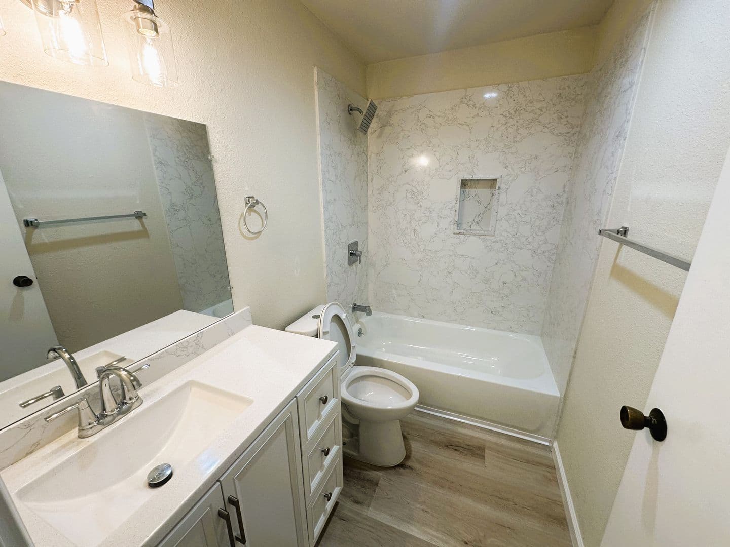 Vallejo Apartment: 510 Fairgrounds Drive