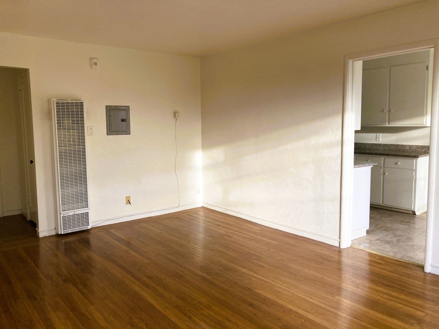 Oakland Apartment: 3105 High St