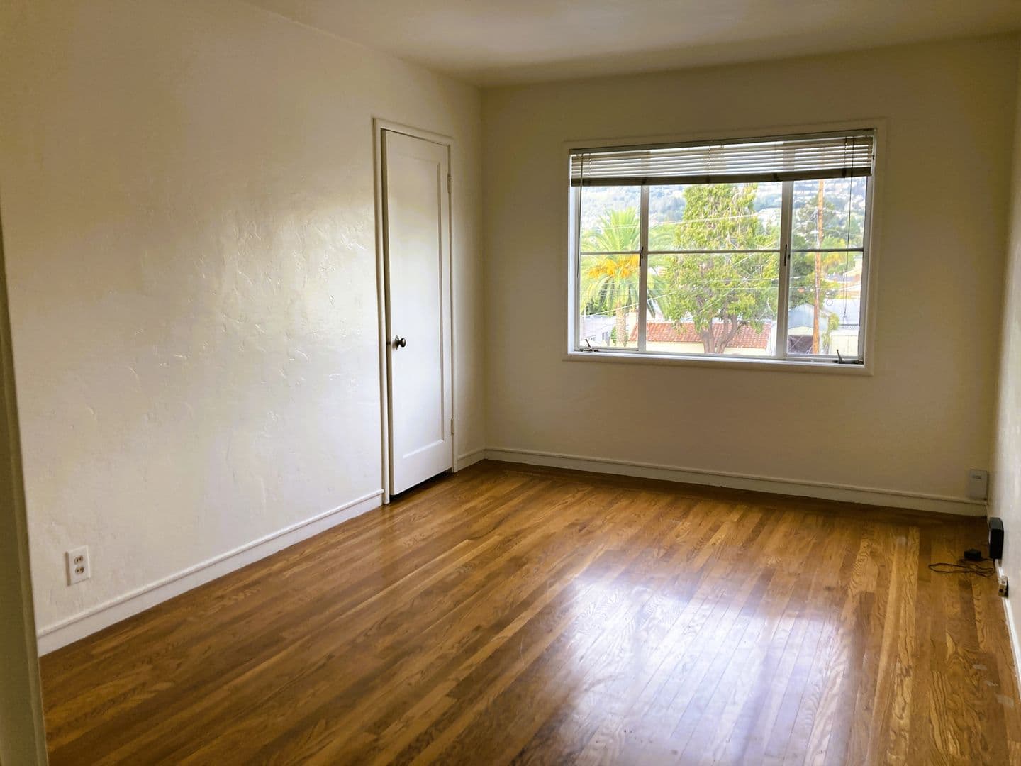 Oakland Apartment: 3105 High St