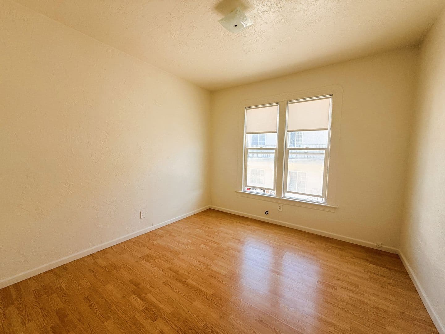 Oakland Apartment: 756 58th Street