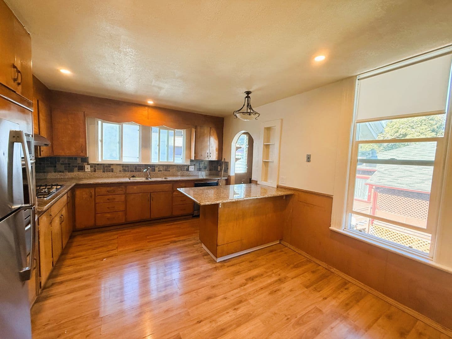 Oakland Apartment: 756 58th Street