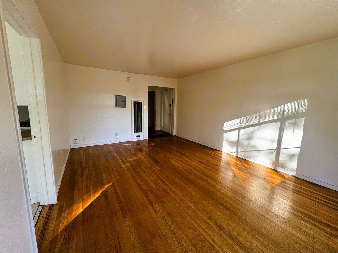 Oakland Apartment: 3105 High St
