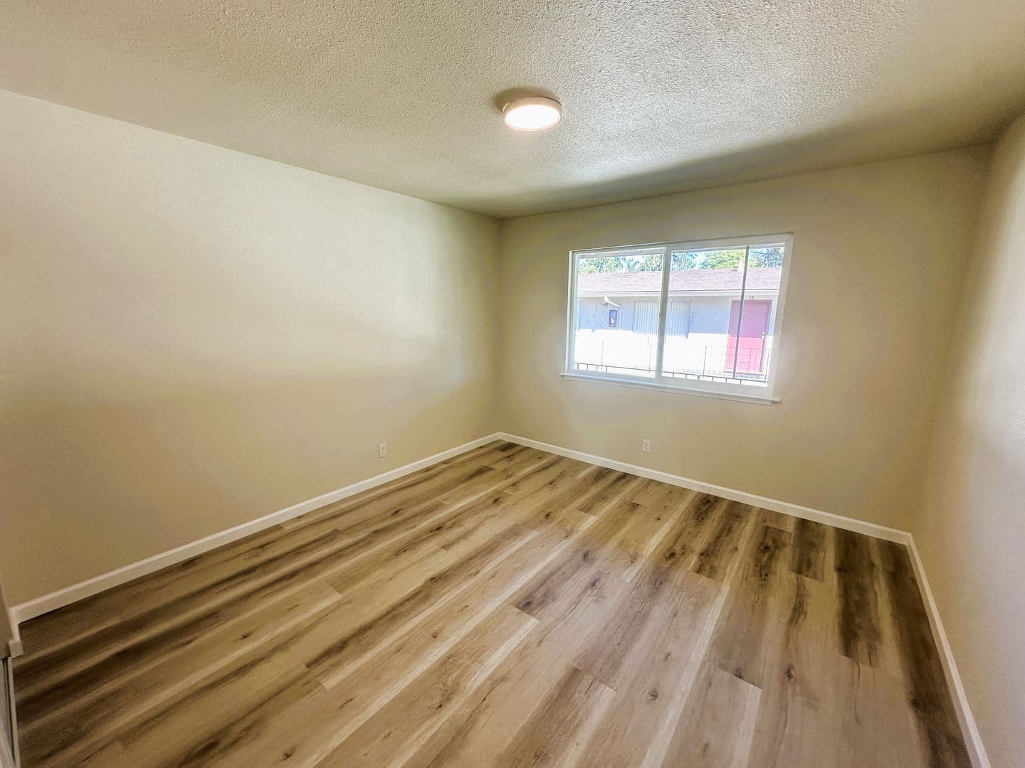 Vallejo Apartment: 510 Fairgrounds Drive
