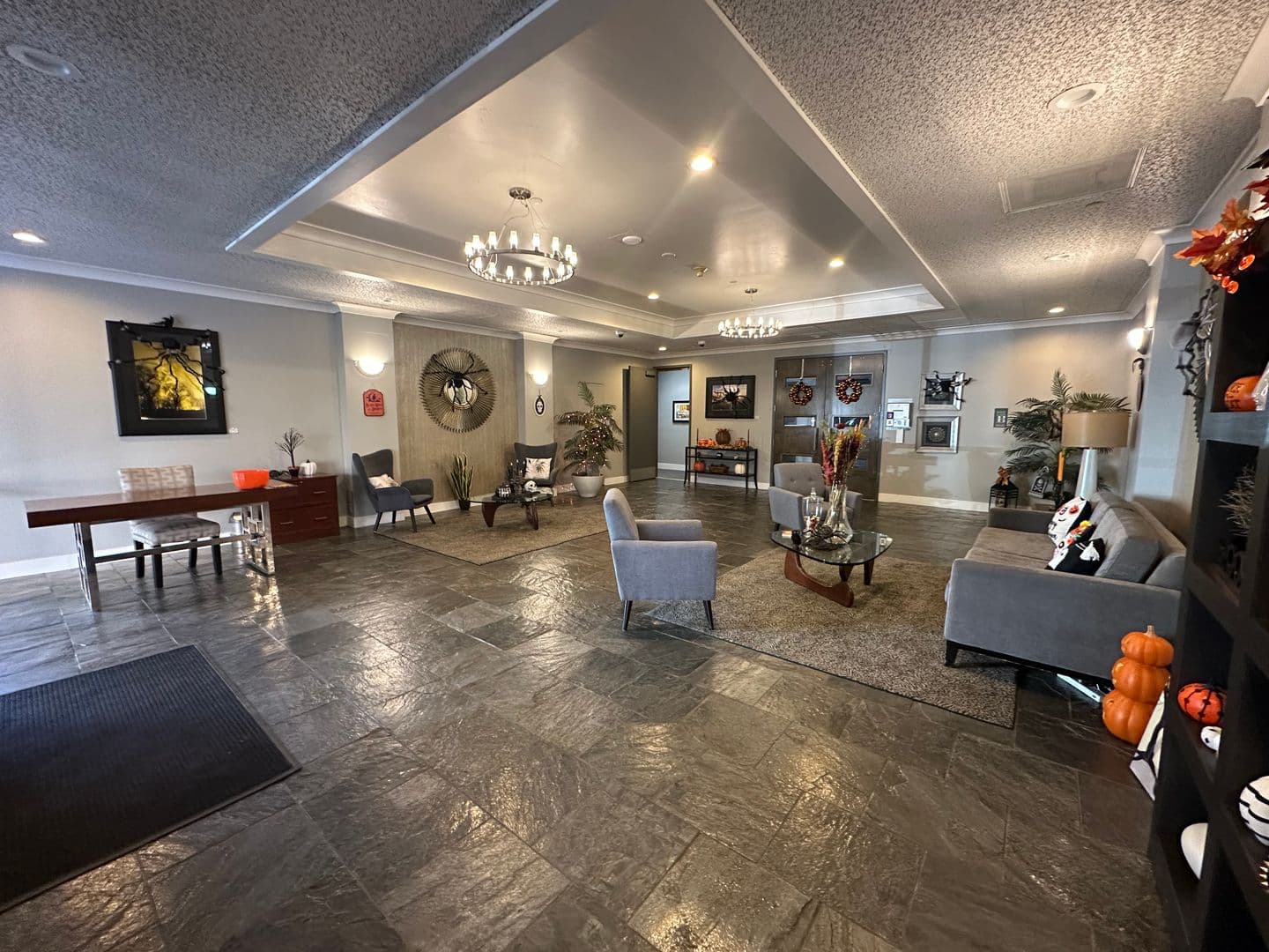 Sacramento Apartment: 500 N St #1607