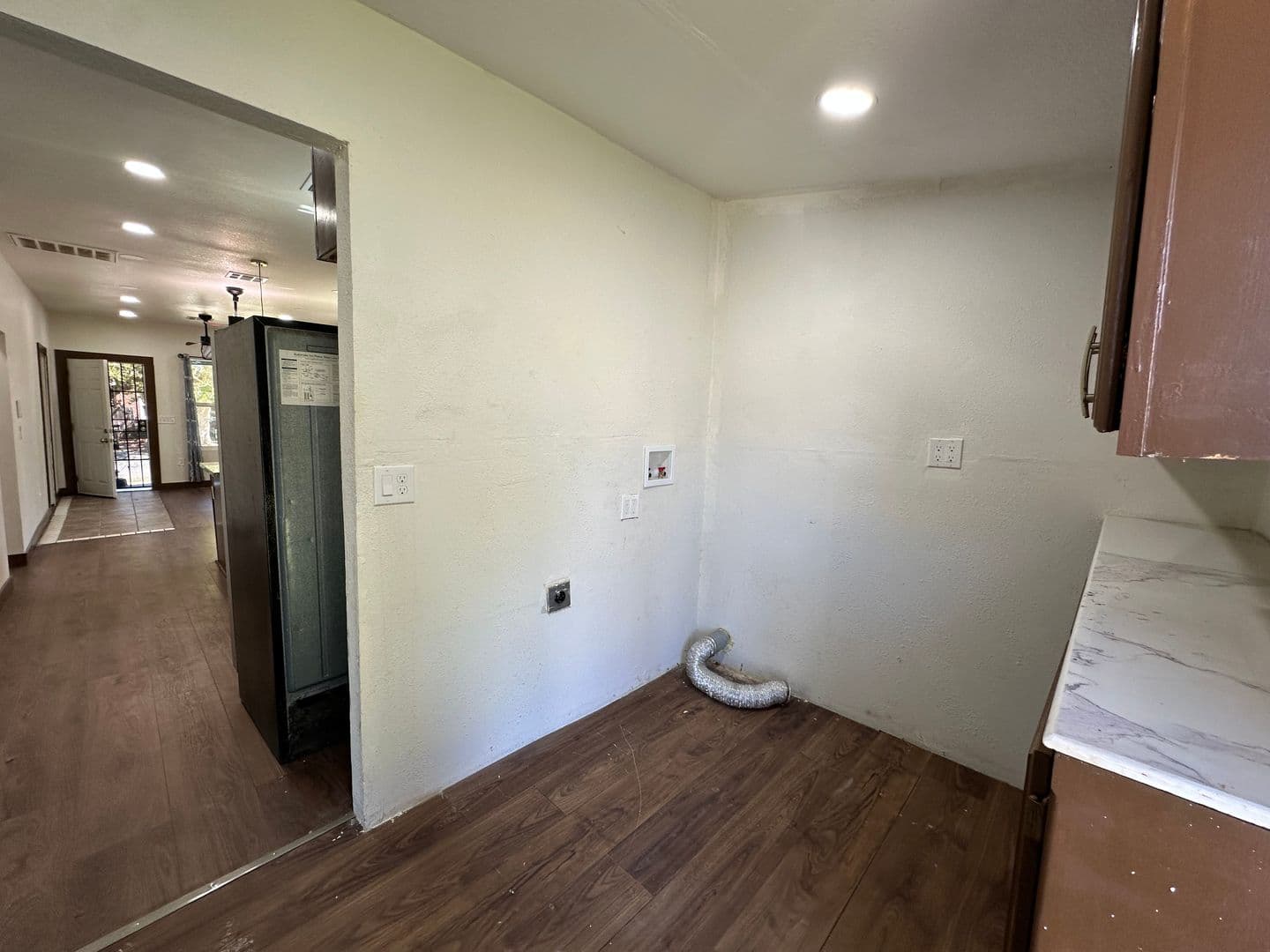 Sacramento House: 3336 44th St