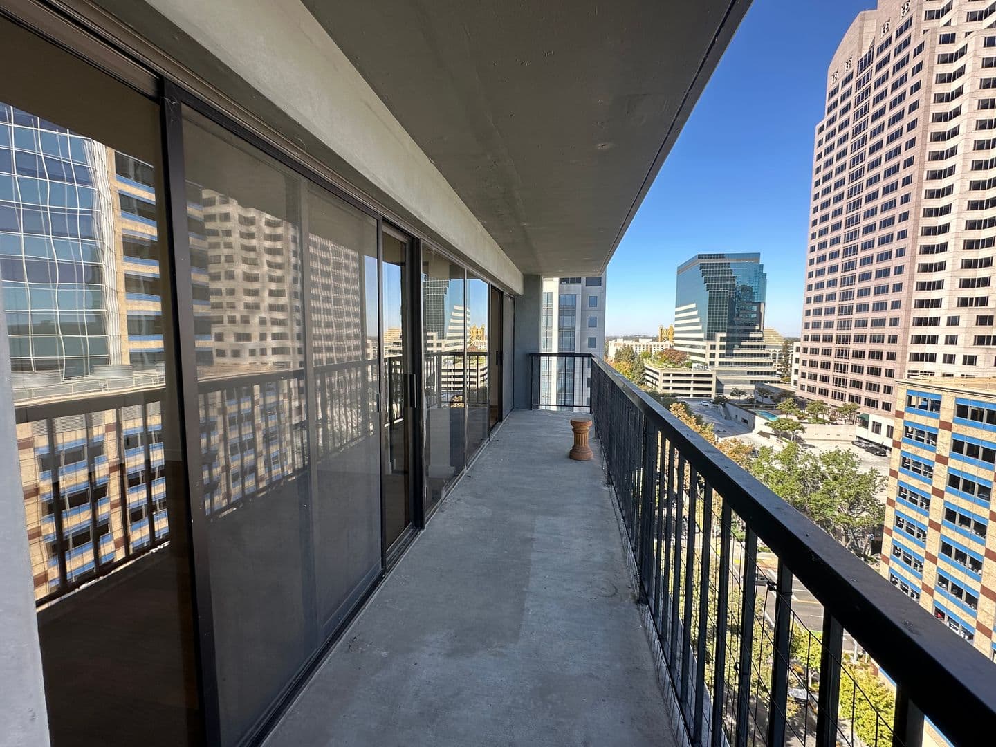Sacramento Apartment: 500 N St #1607