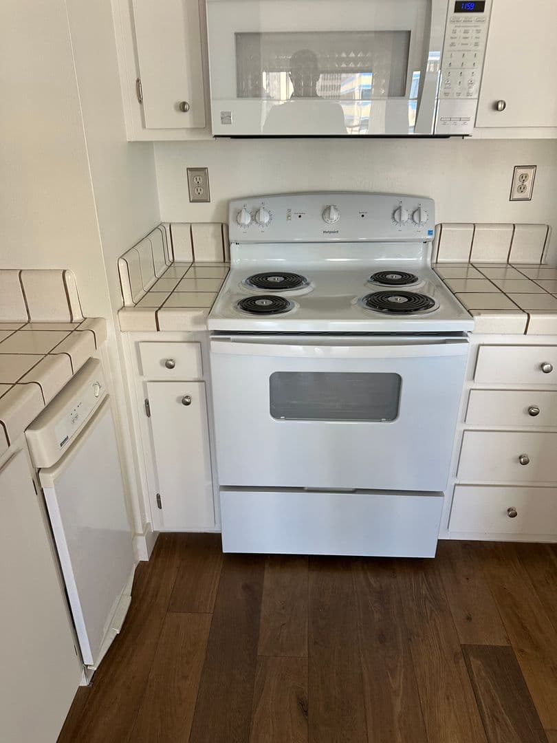 Sacramento Apartment: 500 N St #1607