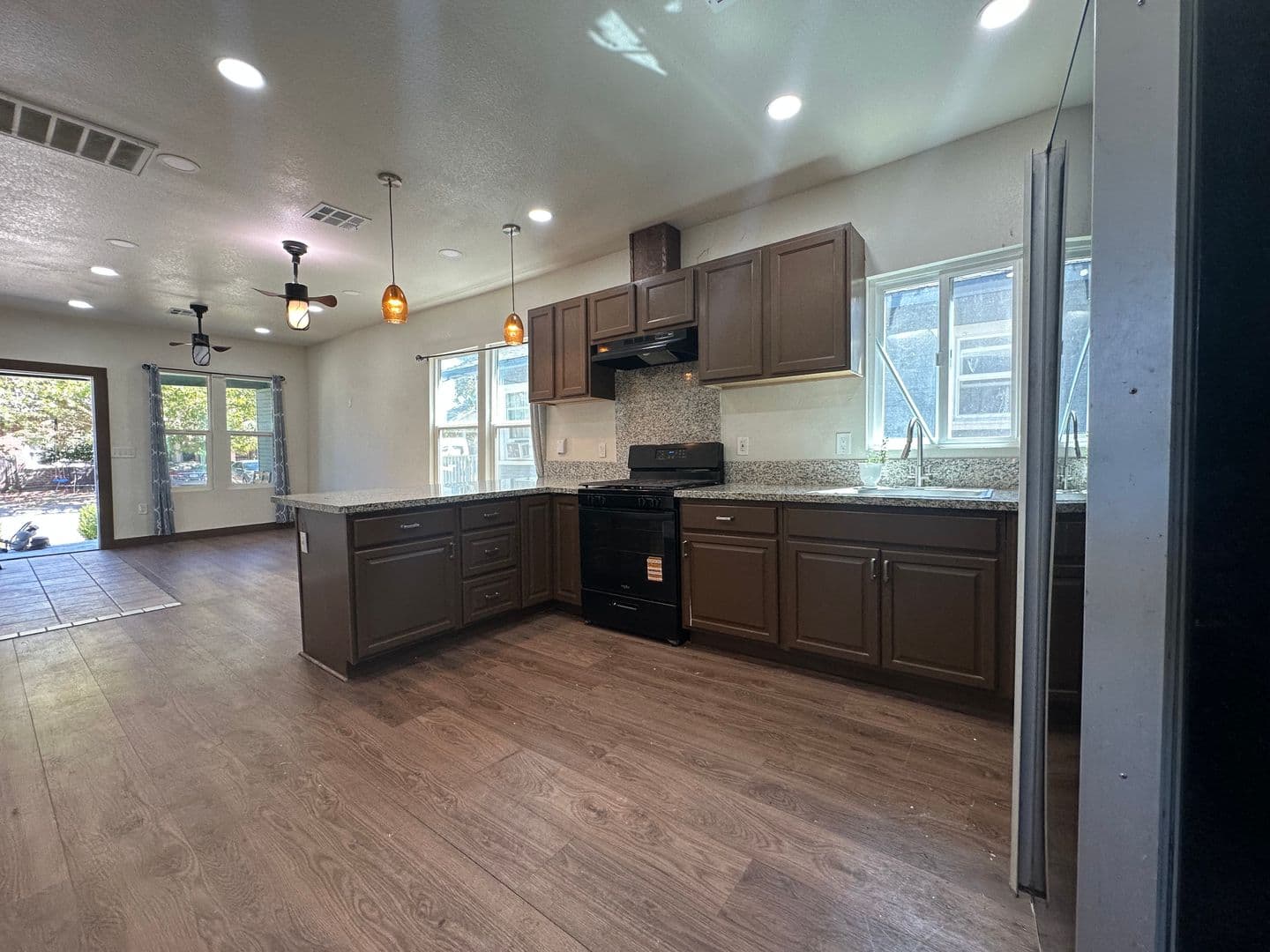 Sacramento House: 3336 44th St