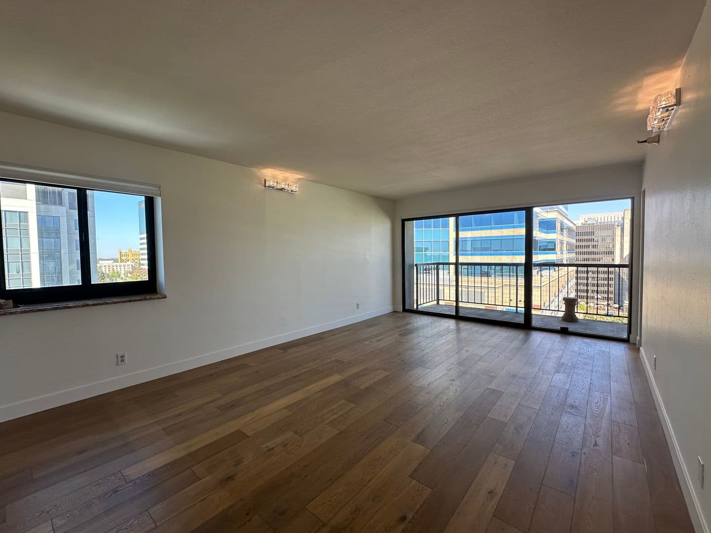 Sacramento Apartment: 500 N St #1607
