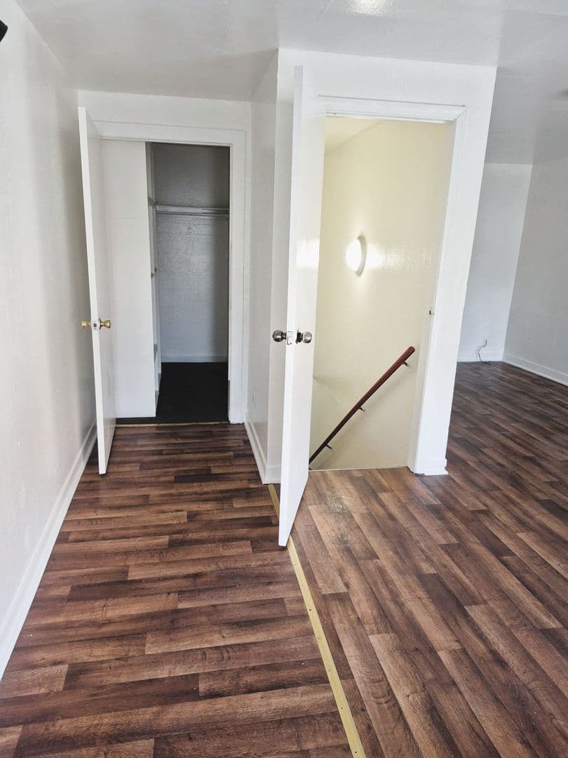 Oakland Apartment: 1811 27th Ave