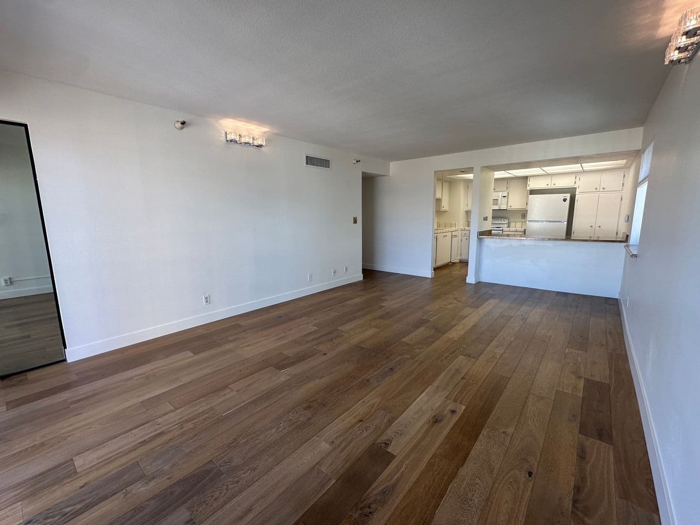 Sacramento Apartment: 500 N St #1607