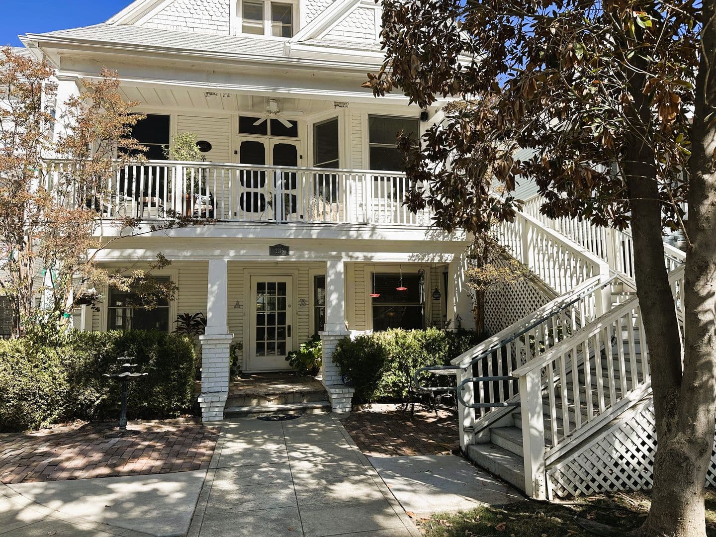 Sacramento House: 2215 N St