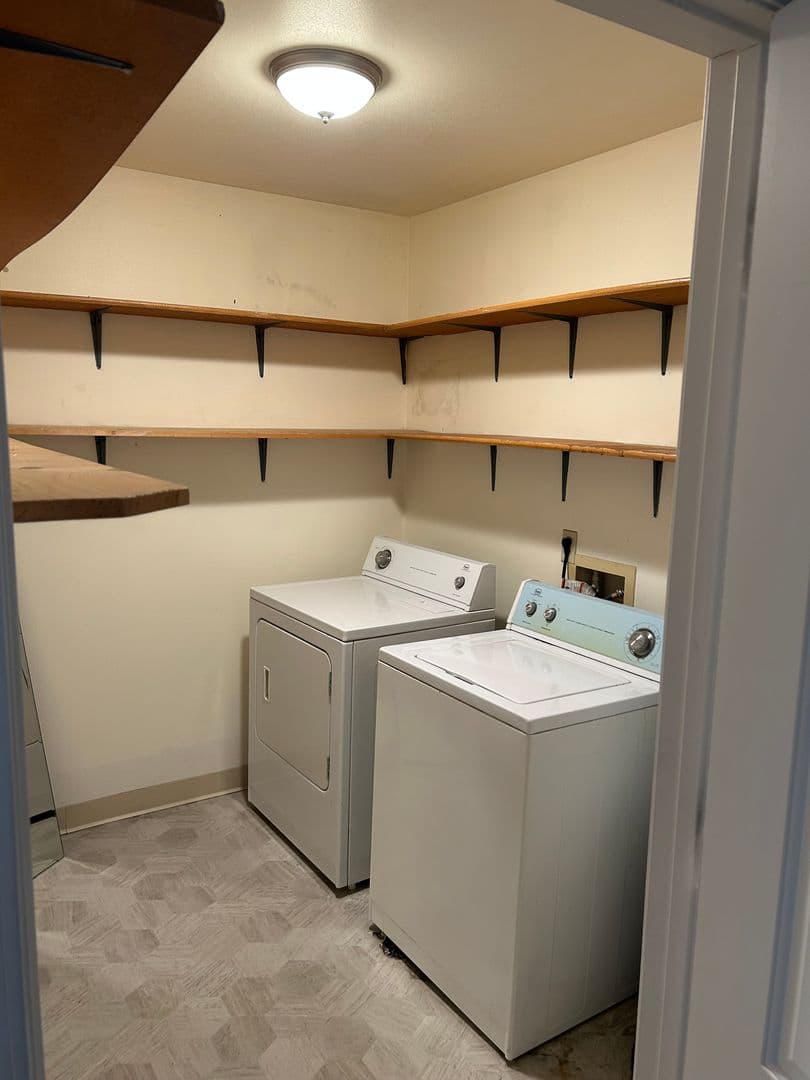 Waunakee Apartment: 702 W Main St