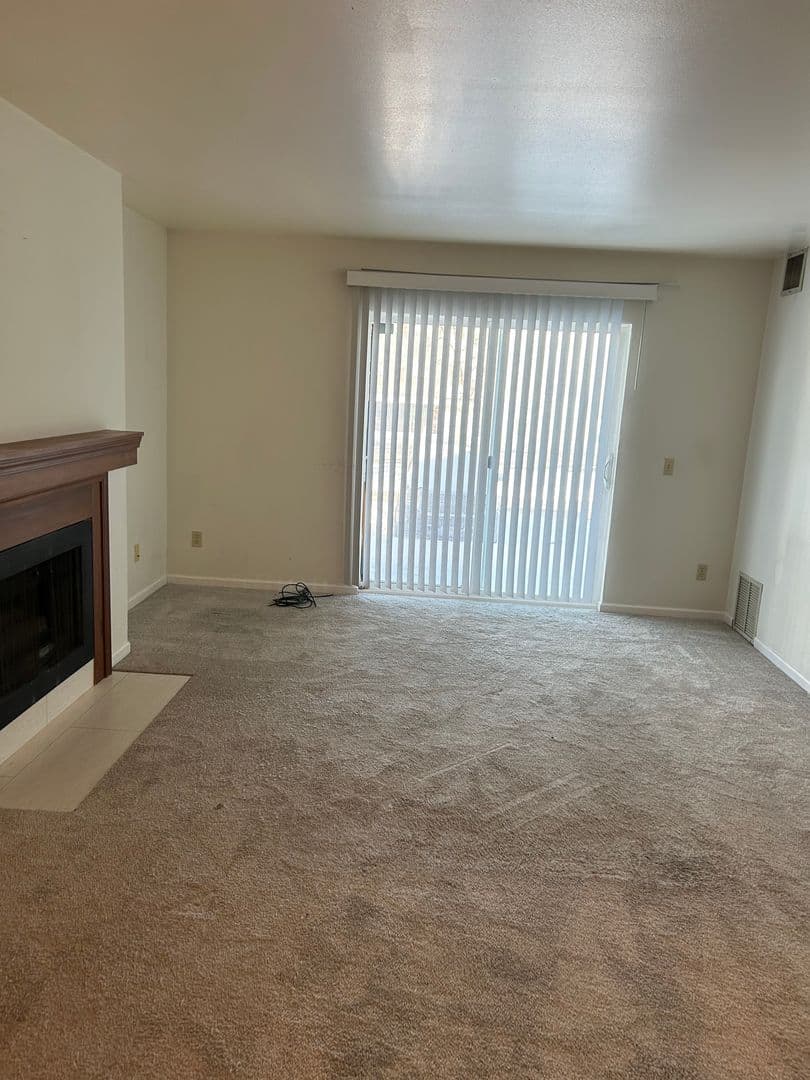 Waunakee Apartment: 702 W Main St