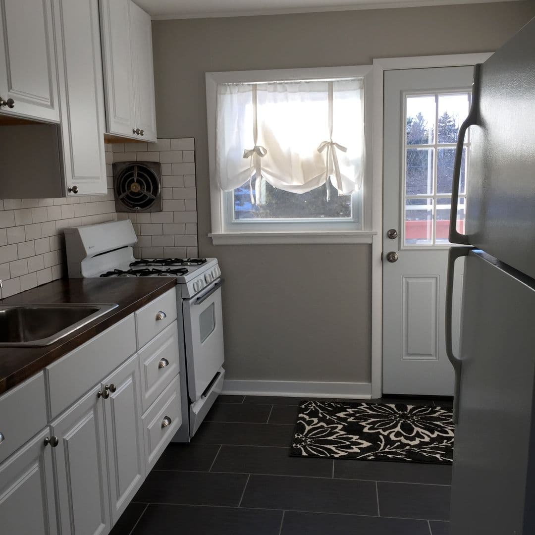 Madison Apartment: 1218 S. Midvale Blvd