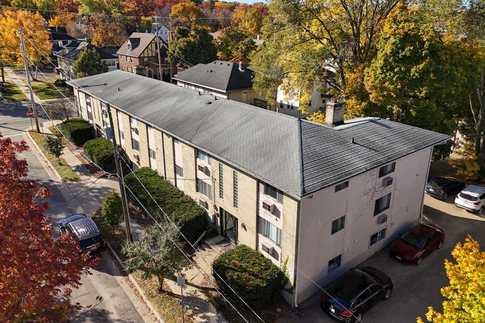 Madison Apartment: 404 Chamberlain Ave.