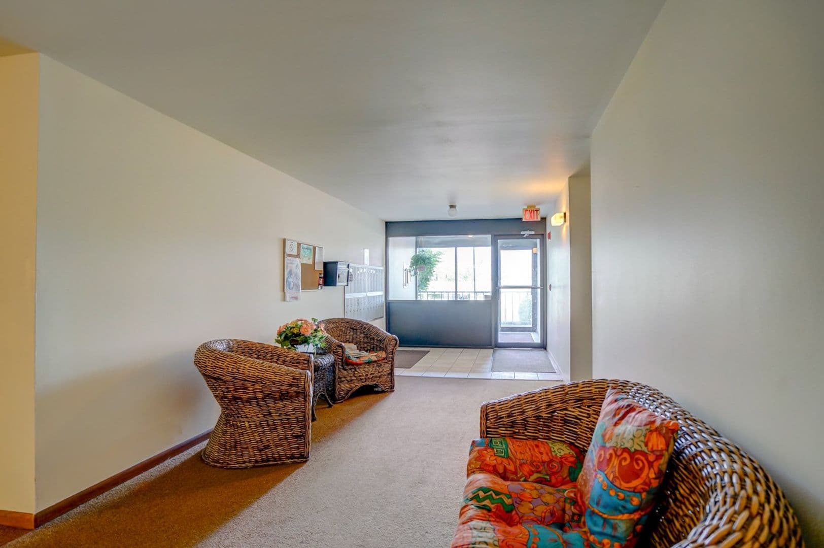 Waunakee Apartment: 702 W Main St