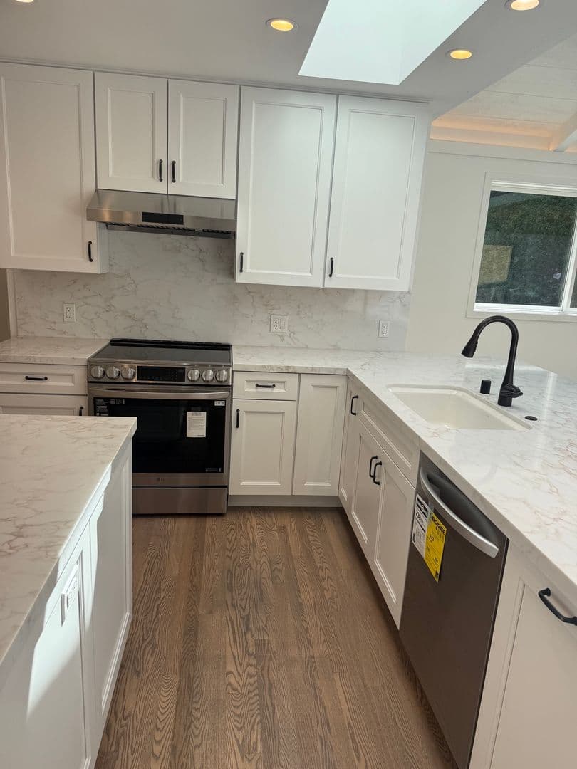 Monterey House: 1198 Josselyn Canyon Rd
