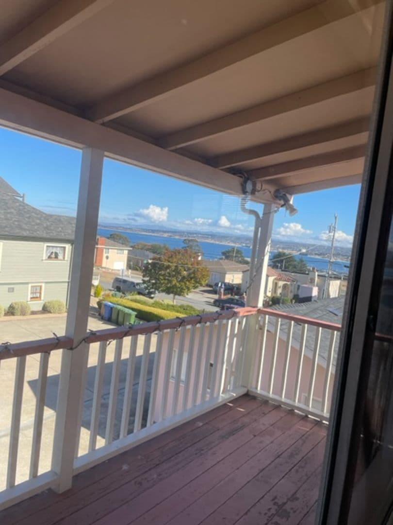Monterey Apartment: 224-244 Watson Street