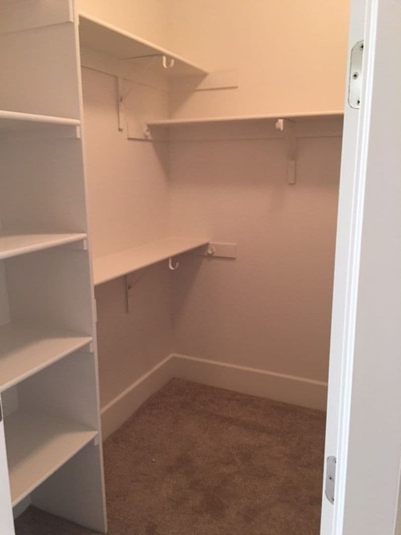 Marina House: 15619 Watkins Gate Road