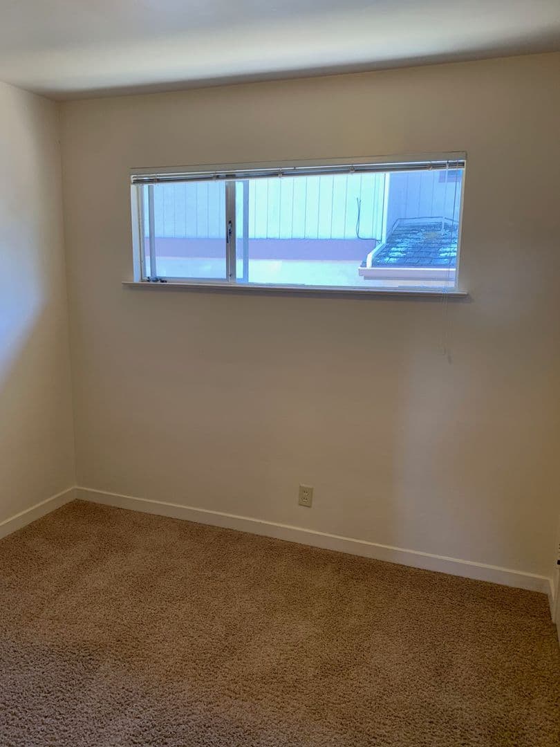 Monterey Apartment: Monte Vista Drive