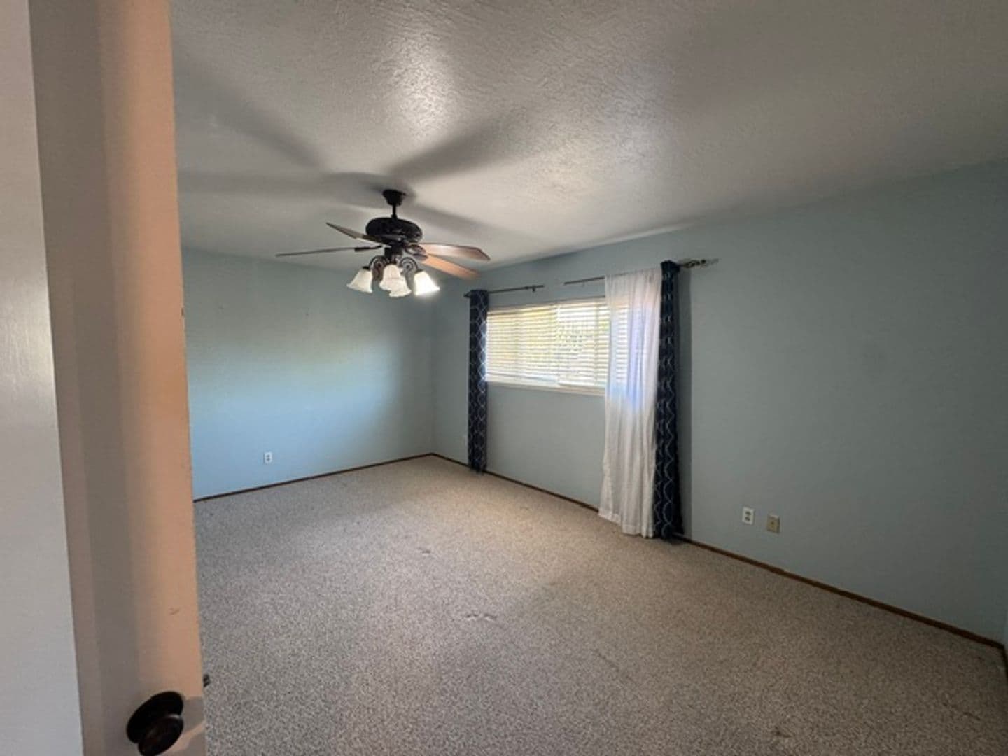Gilroy House: 720 W 9th Street