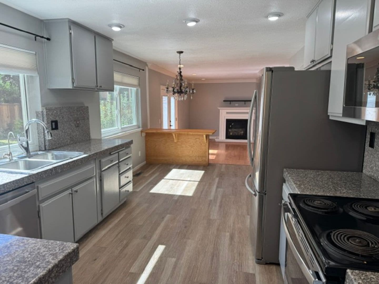 Gilroy House: 720 W 9th Street