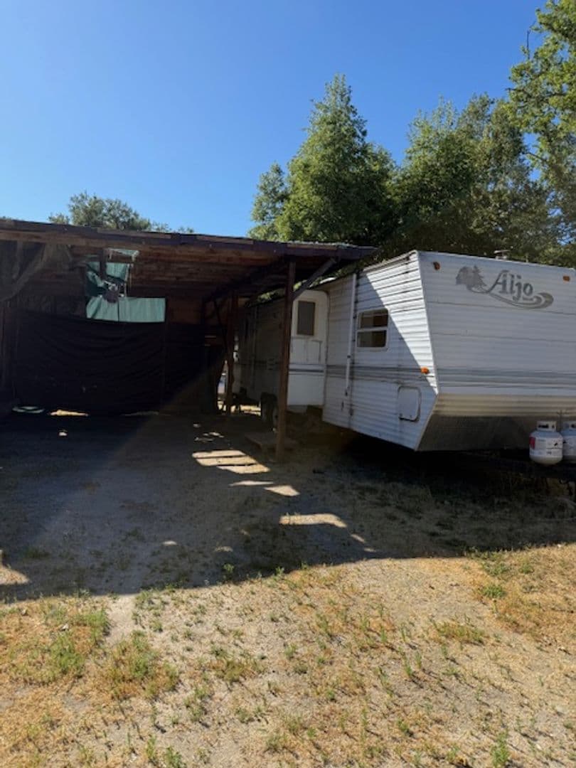 Carmel Valley Apartment: 18800 Cachagua Rd