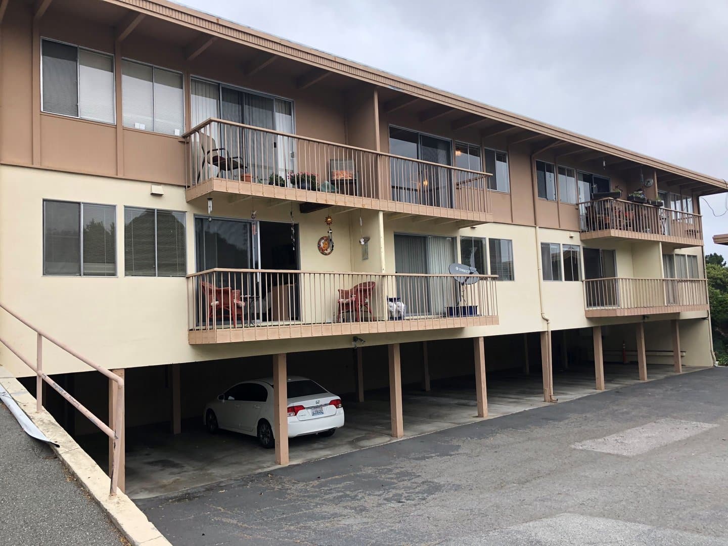 Monterey Apartment: Monte Vista Drive (45-97)