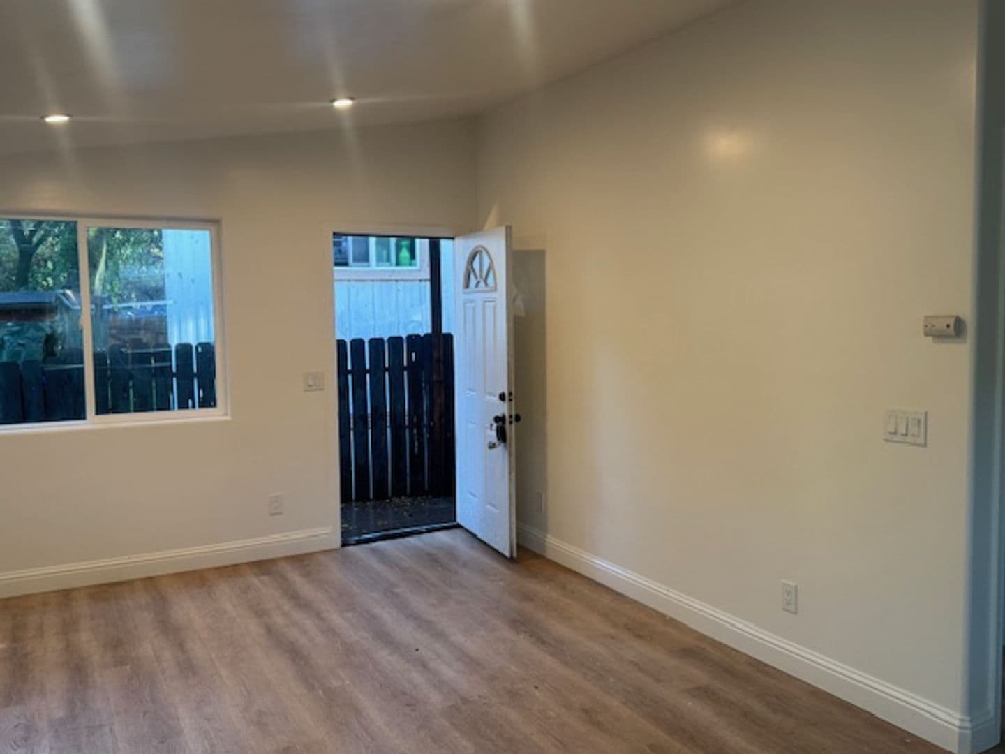 Carmel Valley Apartment: 18800 Cachagua Rd
