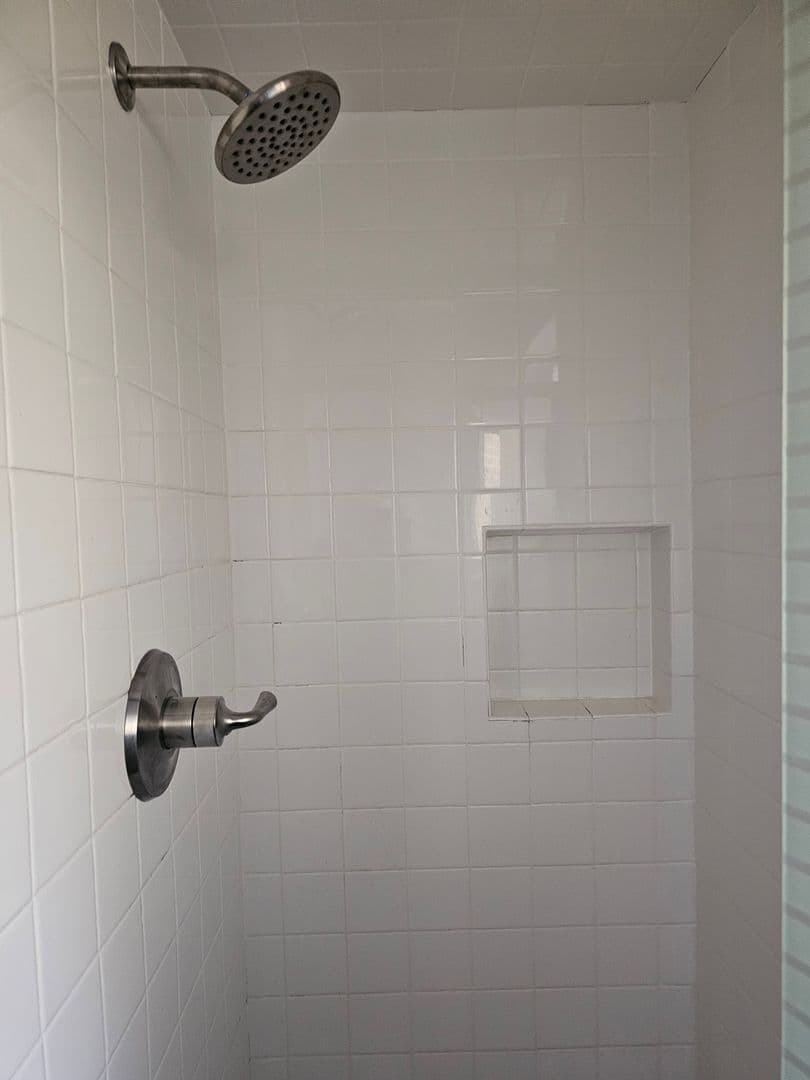 Portland House: 8950 SW Jamieson Road