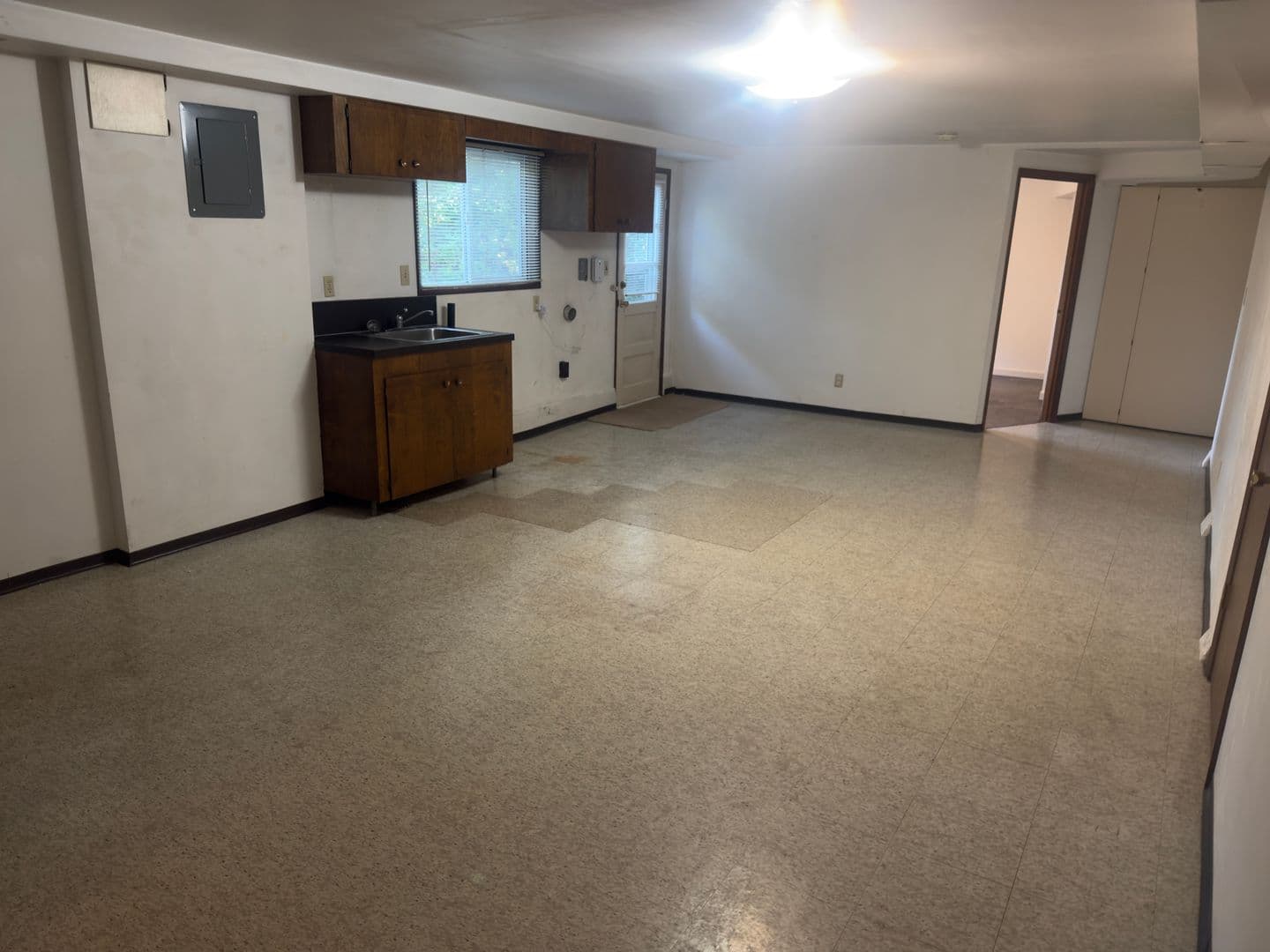 Portland Apartment: 3848 - 3850 SW Marigold Street