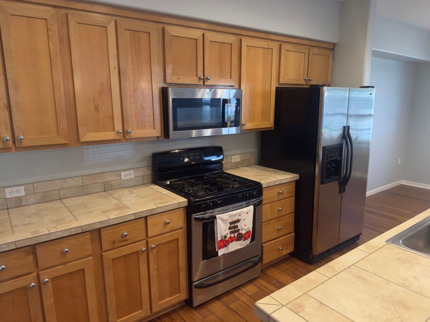 Hillsboro Apartment: 102 NE Canvasback Way #102