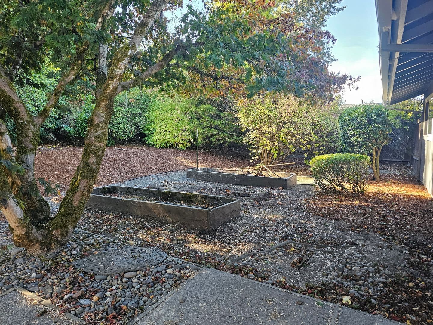 Portland House: 8950 SW Jamieson Road