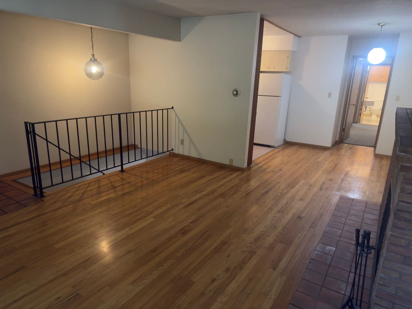 Portland Apartment: 3848 - 3850 SW Marigold Street