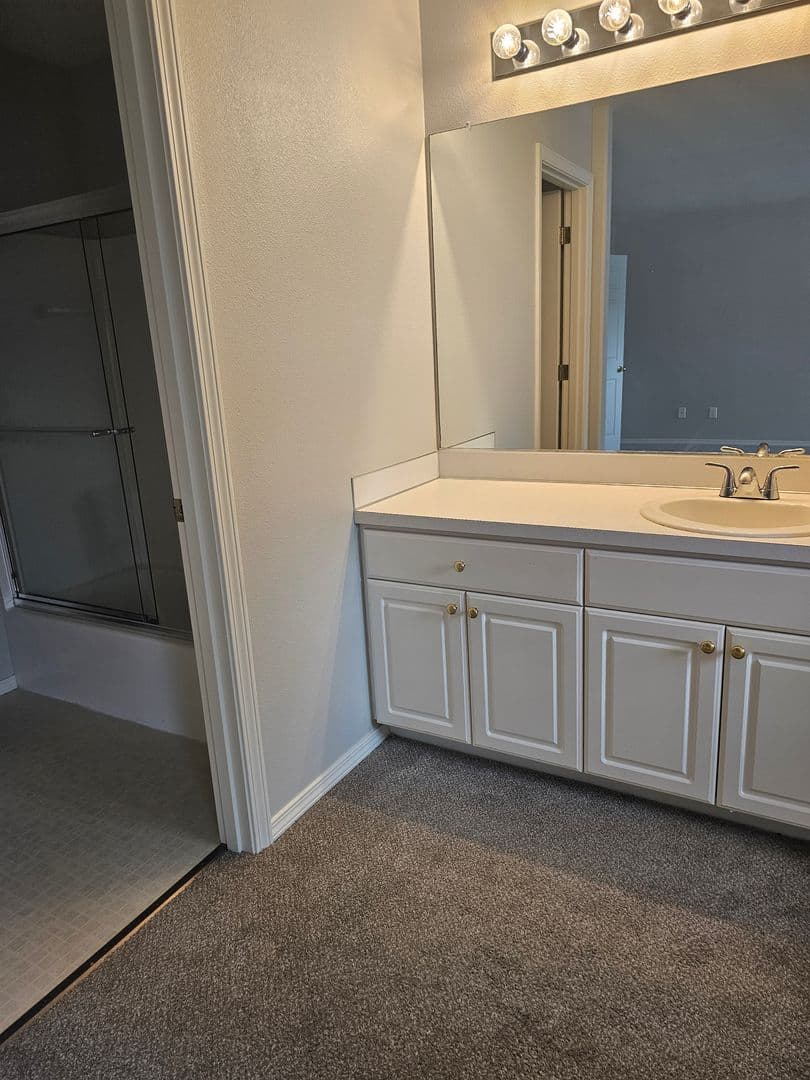 Tigard Townhome: 13200 SW Hidden Creek Place