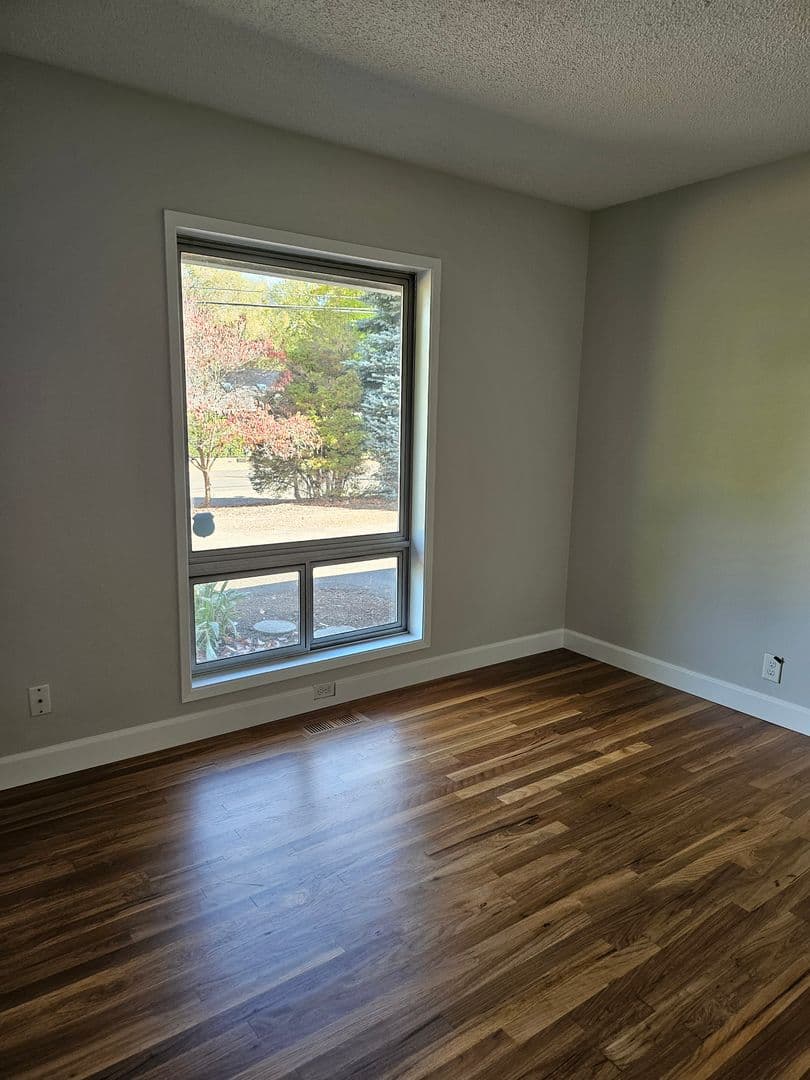 Portland House: 8950 SW Jamieson Road