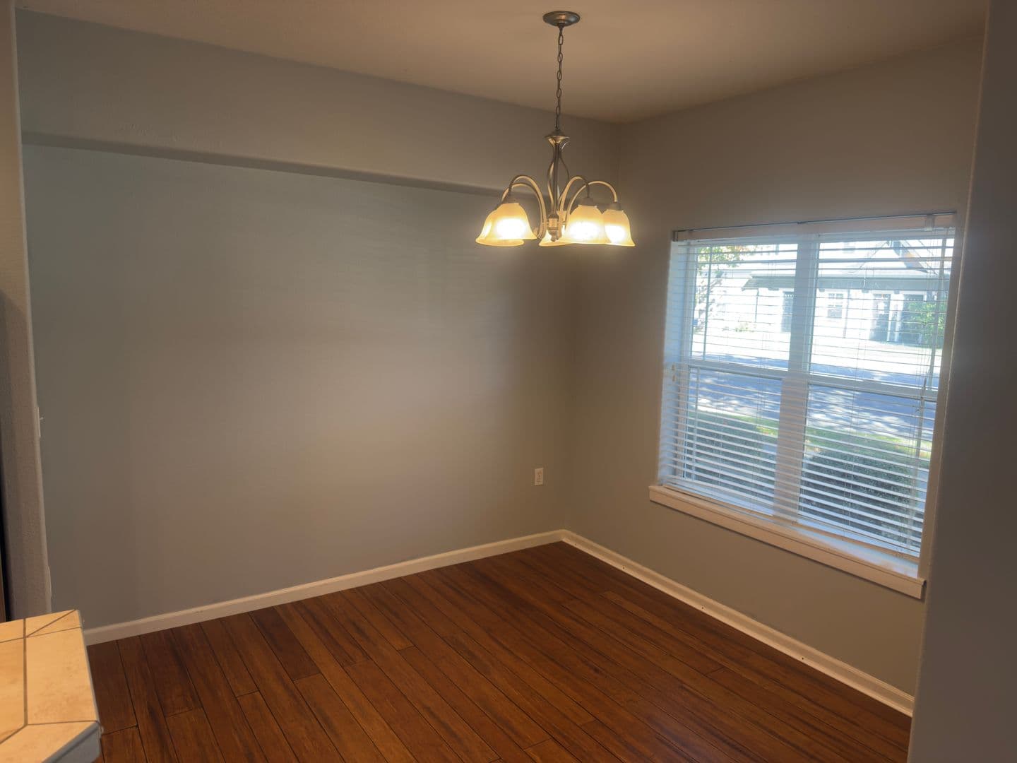 Hillsboro Apartment: 102 NE Canvasback Way #102