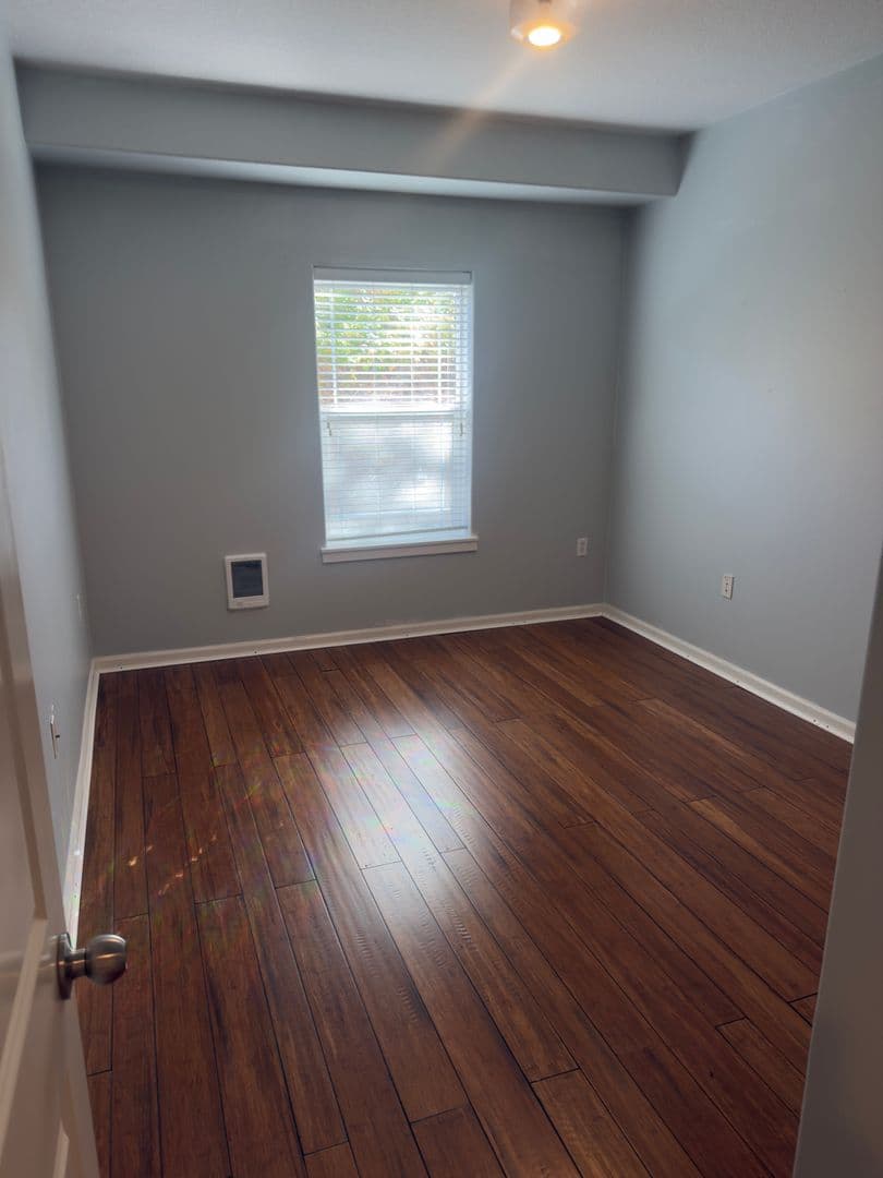 Hillsboro Apartment: 102 NE Canvasback Way #102