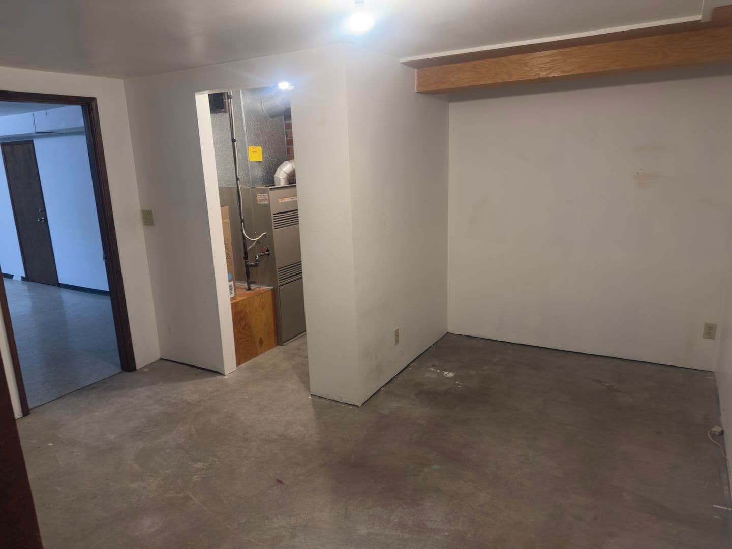 Portland Apartment: 3848 - 3850 SW Marigold Street