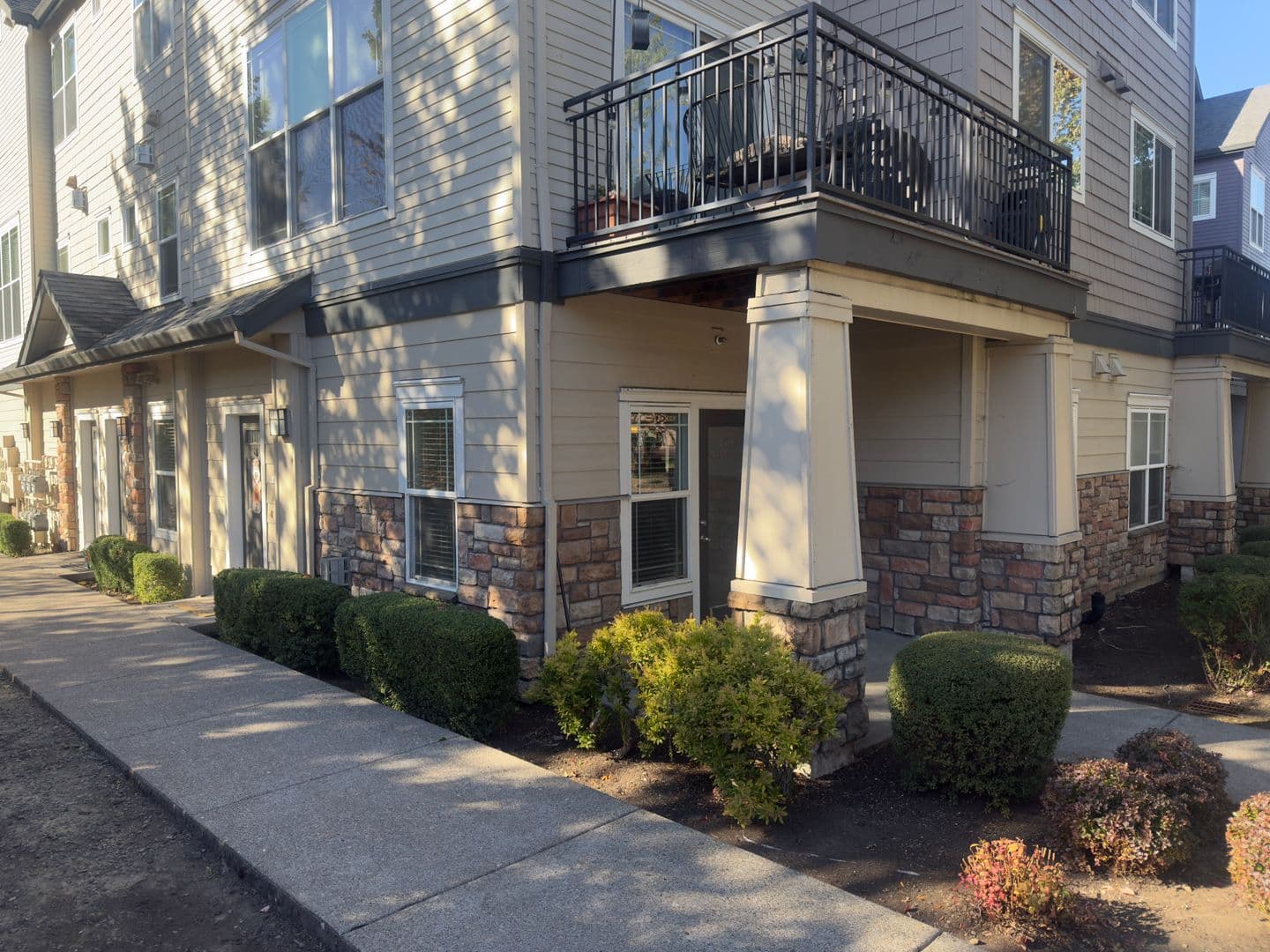 Hillsboro Apartment: 102 NE Canvasback Way #102