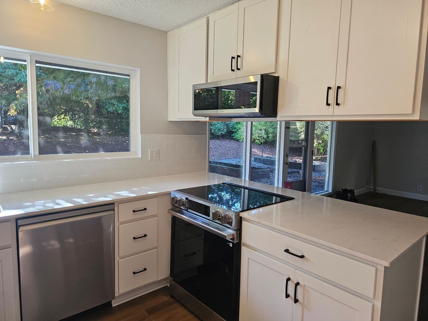 Portland House: 8950 SW Jamieson Road
