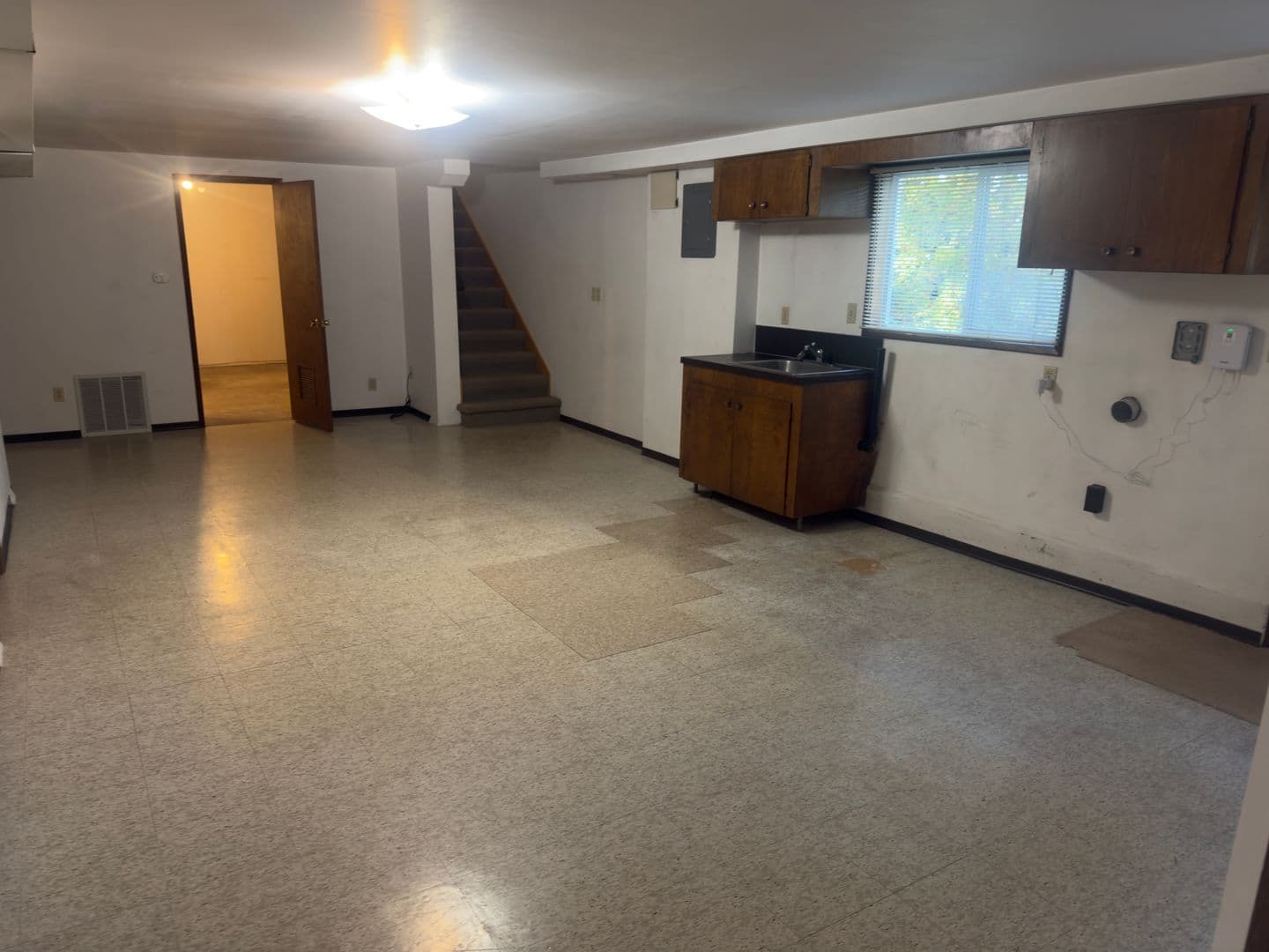 Portland Apartment: 3848 - 3850 SW Marigold Street