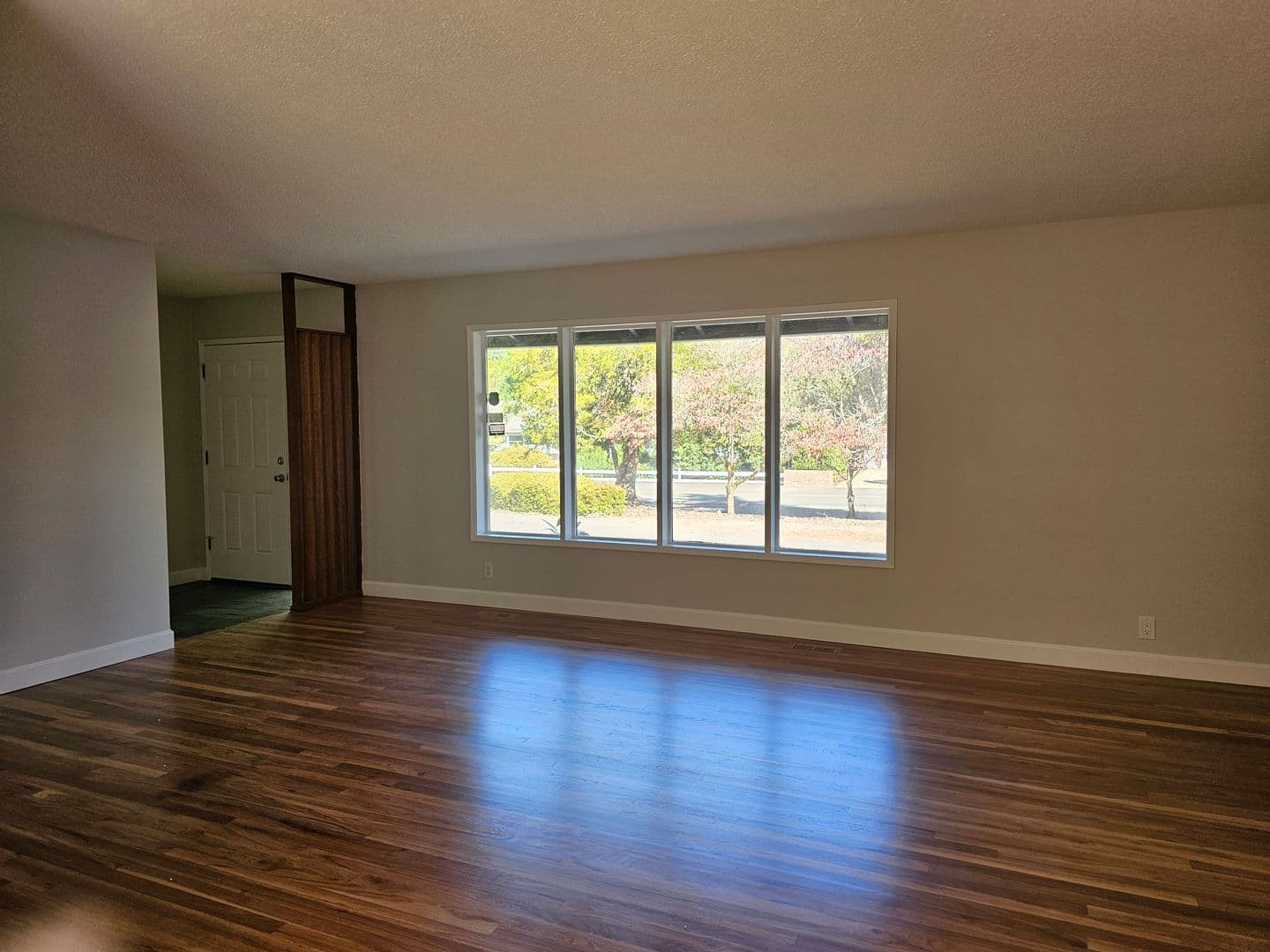 Portland House: 8950 SW Jamieson Road
